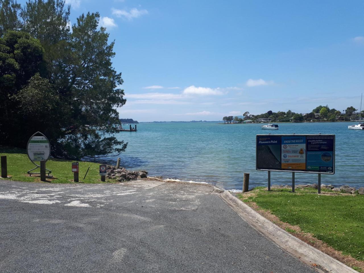 Guest House On Plummers Point Tauranga Exterior photo